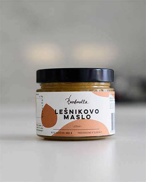 gladko lešnikovo maslo v blenderju
