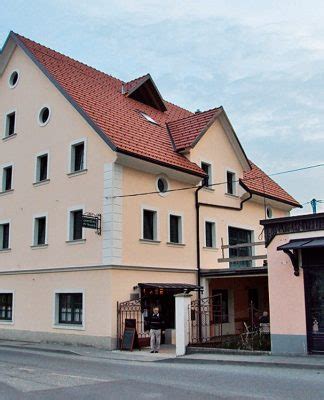 Fotografija pizzi iz ponudbe Pr' Štruklu