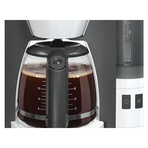Shema: Razlike v postopku ekstrakcije med espressom in filter kavo.