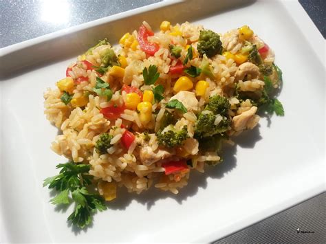 pripravljena piščančja rižota z zelenjavo