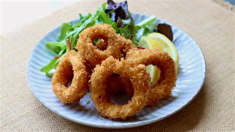 Photo of perfectly golden-brown fried squid rings