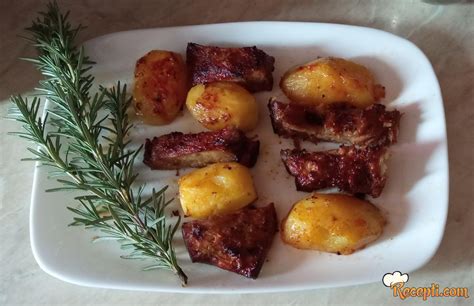 različne vrste začimb za svinjska rebra