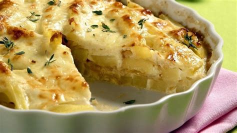 hitra krompirjeva pita v pekaču