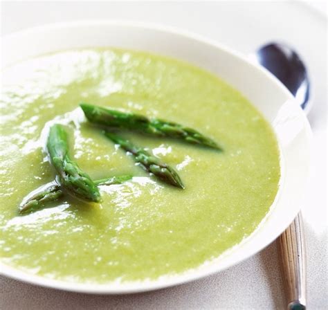 gosta špargljeva juha s proseno kašo