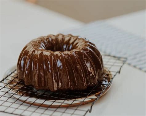 prelivanje torte s smetanovo mešanico