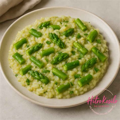 Pripravljena ješprenjeva rižota s šparglji