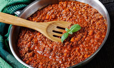 pripravljena veganska bolonjska omaka