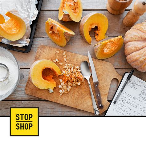 priprava bučne juhe - sestavine na delovni površini