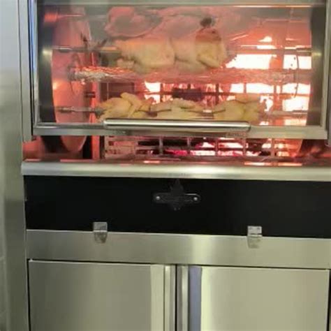 Ilustracija različnih vrst nadeviv za piščanca.