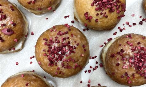 infografika s koraki priprave veganskih krofov