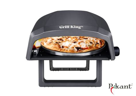 Fotografija pečice Rosmarino z dokončano pizzo