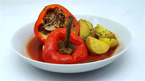 Priprava nadeva za polnjene paprike z zelenjavo in ajdovo kašo