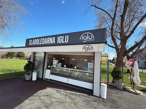 Zunanjost prenovljene slaščičarne Iglu v Mariboru