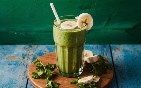 Ilustracija sestavin za zeleni smuti z ohrovtom