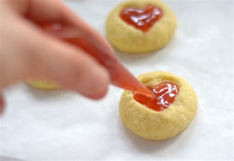 piškoti z dekoracijo