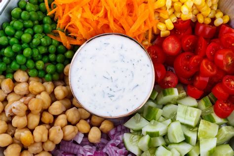 Ilustracija sveže solate kot simbola zdrave prehrane