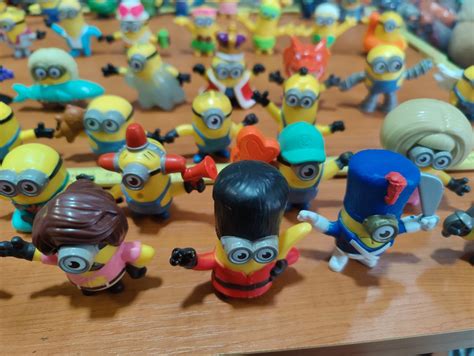 Izdelani Minioni iz Kinder jajčnih