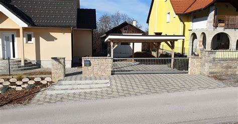 Zunanji izgled Gostišča Smuk z urejeno okolico