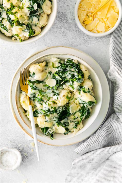 Creamy durum gnocchi with fresh spinach, ricotta cheese, lemon zest, and a hint of nutmeg.