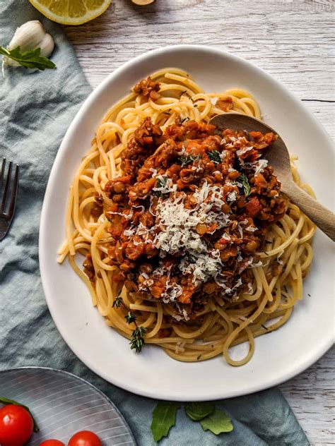Spaghetti bolognese with lentil ragu instead of meat.