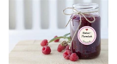 etikete na kozarcih z džemom in marmelado