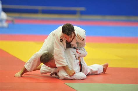 Adrian Gomboc na judo tekmovanju, med borbo