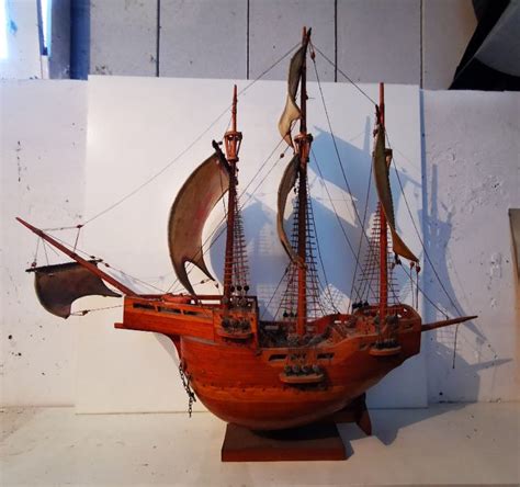 ladja Ra II, zgrajena iz papirusa