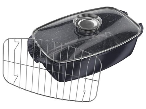 Pekač z zapečenimi piščančjimi fileji na satarašu in stopljenim sirom