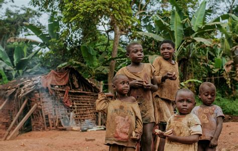 Sveže pripravljen zajtrk v Afriki (npr. ocvrki iz fižola)