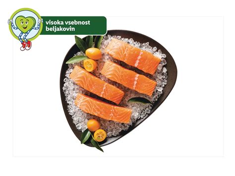 Slika lososa in skledo oreščkov