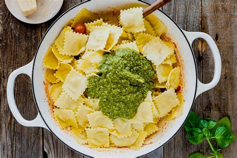 zamrznjeni ravioli na pladnju