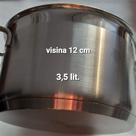 Notranjost inox kotla za kuhanje, ki prikazuje material in obliko.