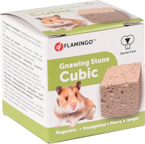 mineralni kamen za kokoši v kurniku