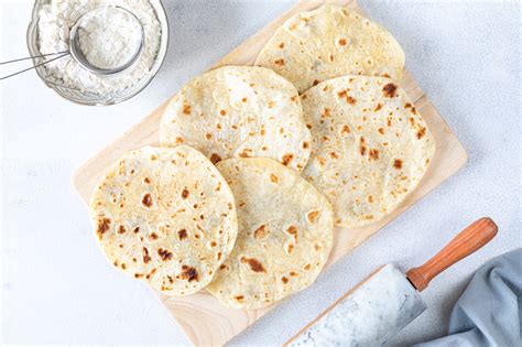 različni nadevi in prelivi za koruzne tortilje
