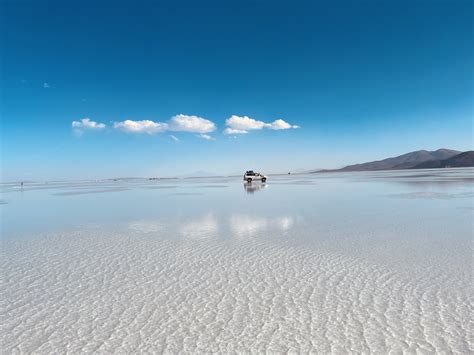 Soba v hotelu, zgrajenem iz slanih blokov, v Salar de Uyuni