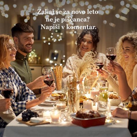 Fotografija pečene svinjine na praznični mizi