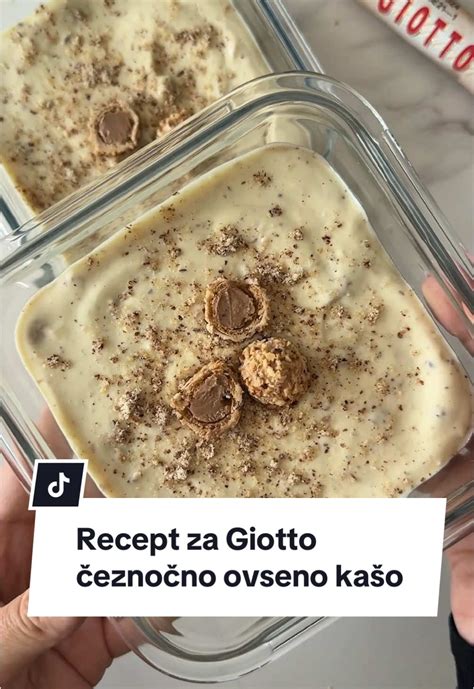 Infografika z različnimi dodatki za ovseno kašo in njihovo vsebnostjo beljakovin.