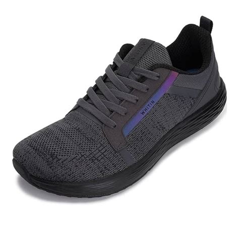 Shema anatomije bosonogega čevlja z označenim širokim prstnim delom in prožnim podplatom