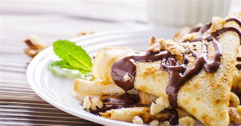 Palačinke s skutnim nadevom, čokolado in kokosom