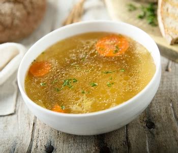 shema priprave goveje juhe s poudarki na izbiri mesa in zelenjave ter tehniki kuhanja