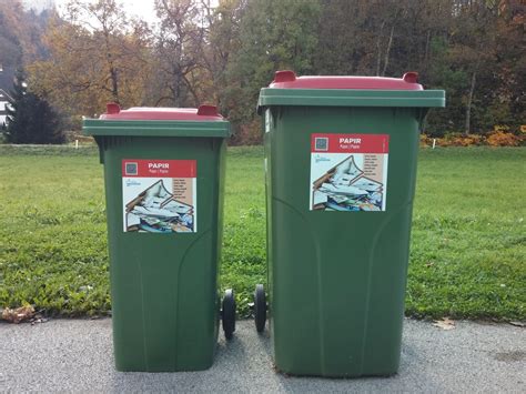 Zeleni zabojnik za stekleno embalažo