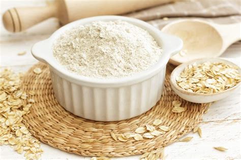 posodice z ovseno moko in drugimi brezglutenskimi mokami