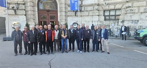 Fotografija članov komisije