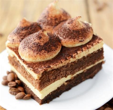 Fotografija: Tiramisu rezine s čokoladnim biskvitom