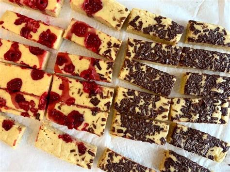 Shema priprave palačinke iz pečice: sestavine, mešanje, vlivanje v pekač, peka v pečici