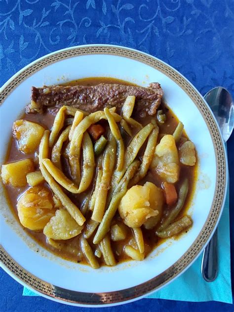 Tematska fotografija goveje boranje s stročjim fižolom