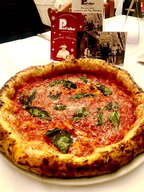 Fotografija picerije Antica Pizzeria Port'Alba v Neaplju