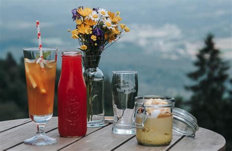 Sezonske jedi na krožnikih v restavracijah v Bohinju