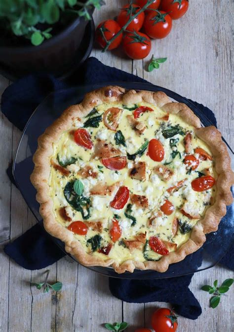pita s piščancem in zelenjavo v pekaču