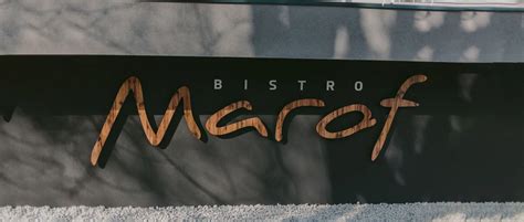 Zunanji pogled na Bistro Marof in okolico